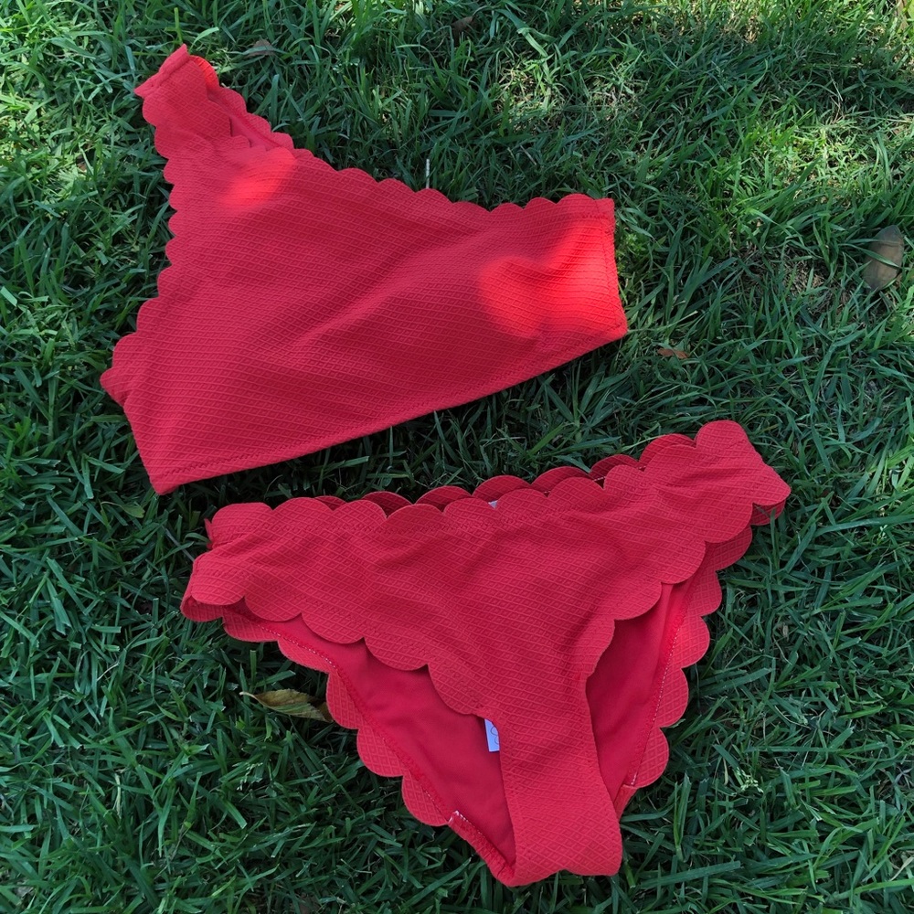 Scalloped One Shoulder Bikini